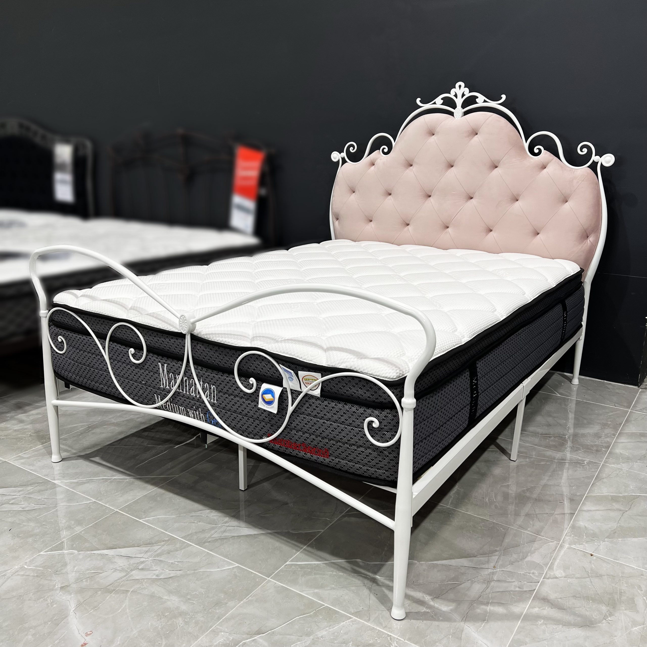 Amber Queen Bed Amber Queen Bed