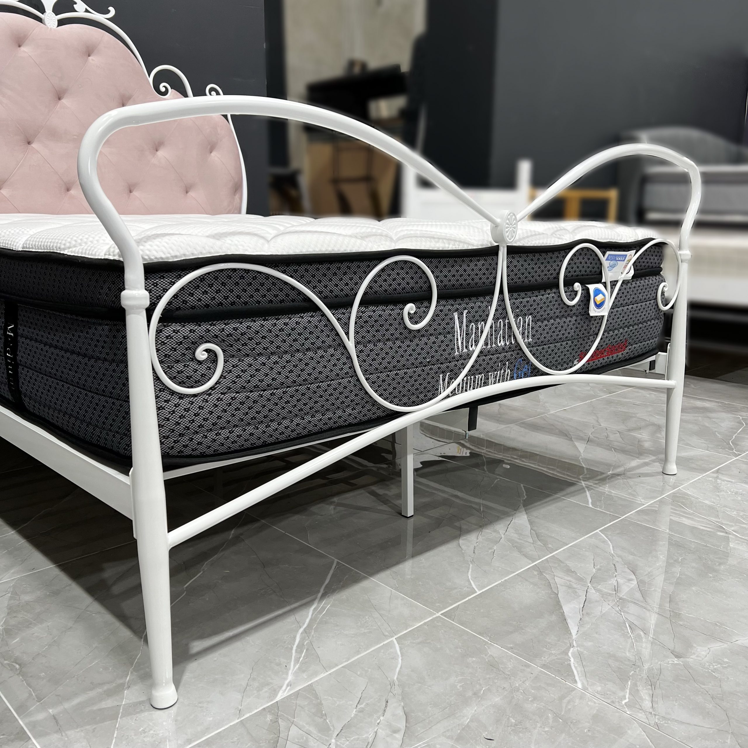 Amber Queen Bed Amber Queen Bed