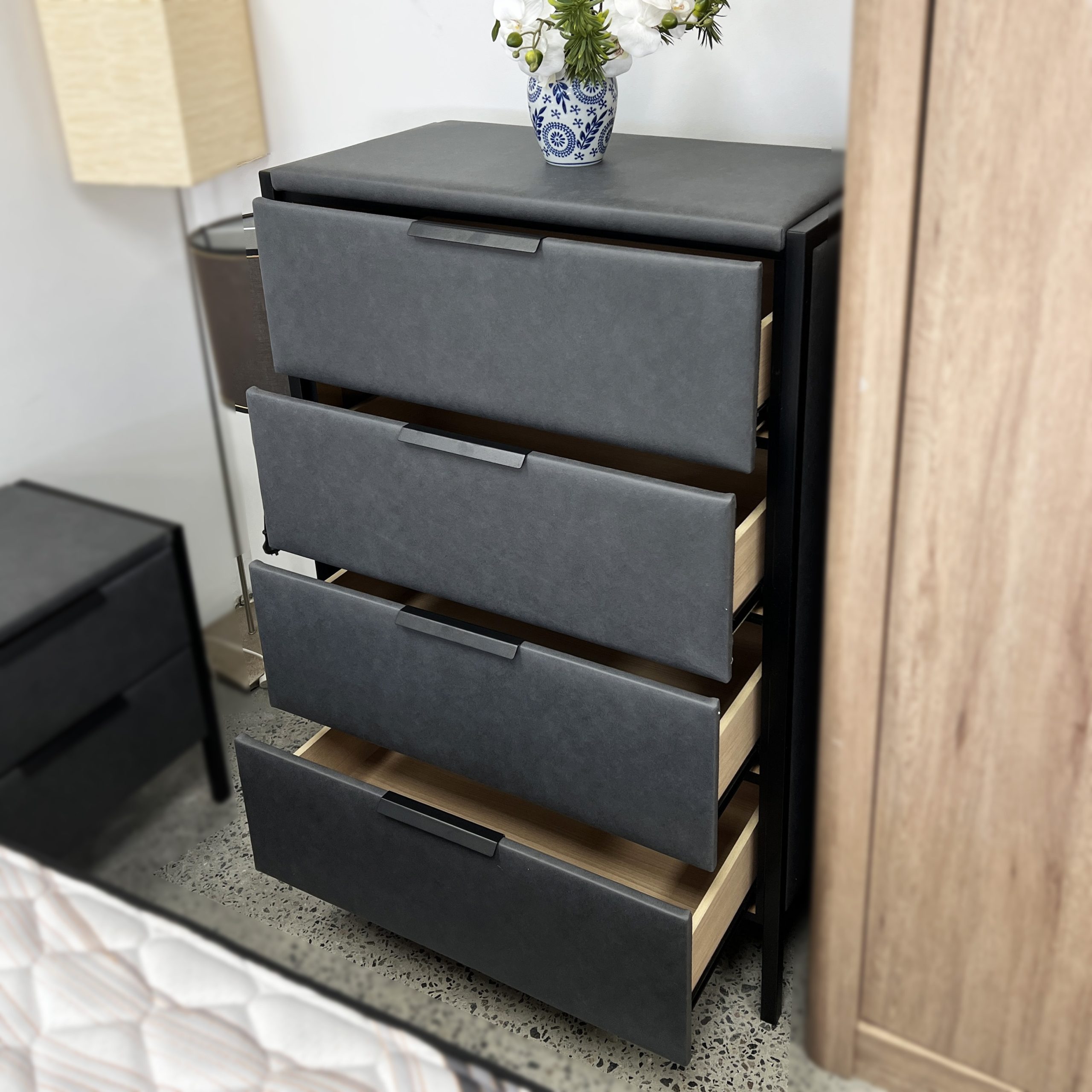 Garnet Dark Grey - Tallboy Garnet Dark Grey - Tallboy