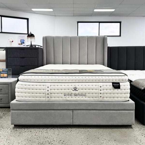Moana Miss Mist King Bed
