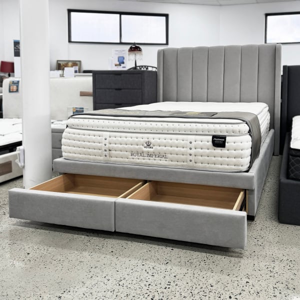Moana Miss Mist King Bed