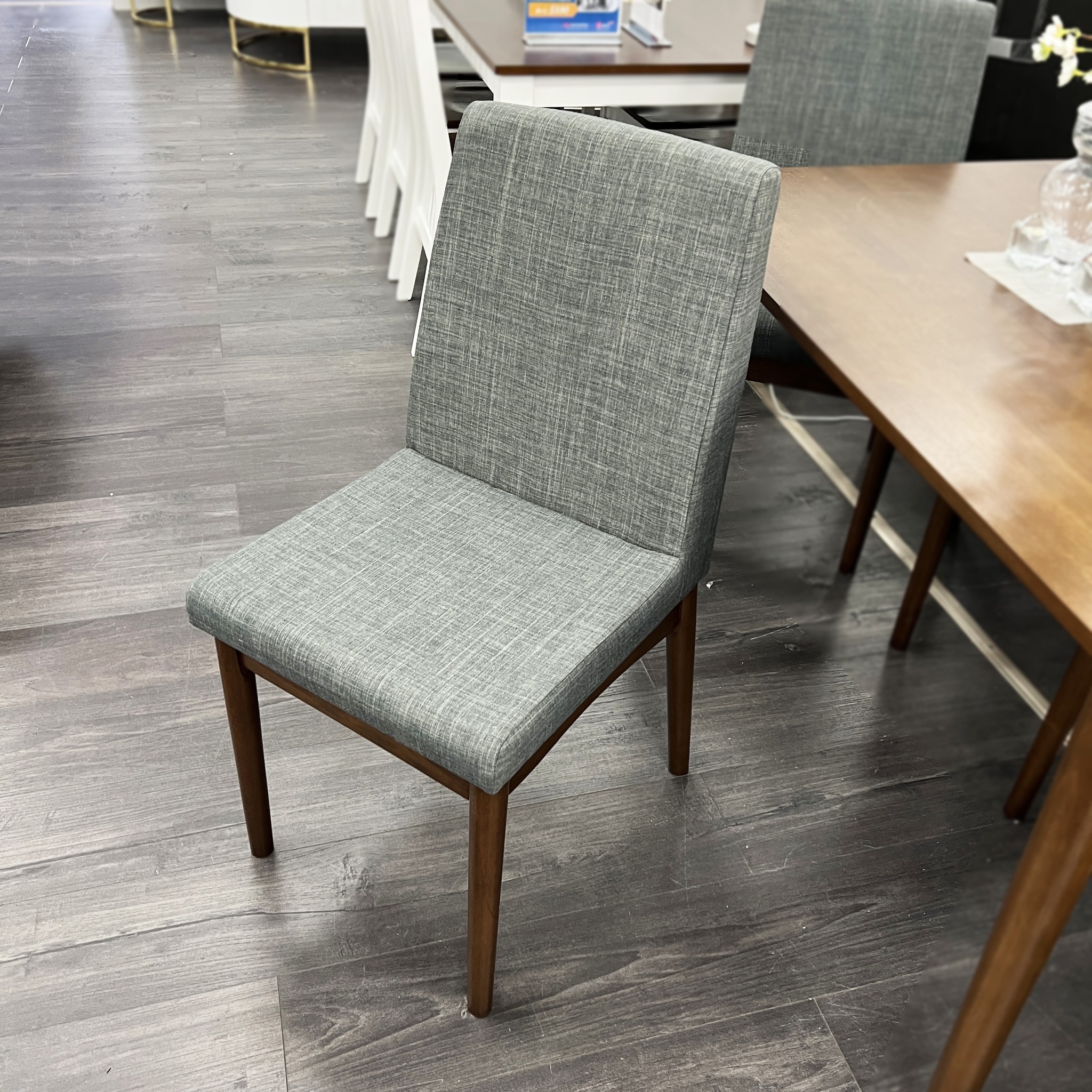 ELMA CHAIR 3