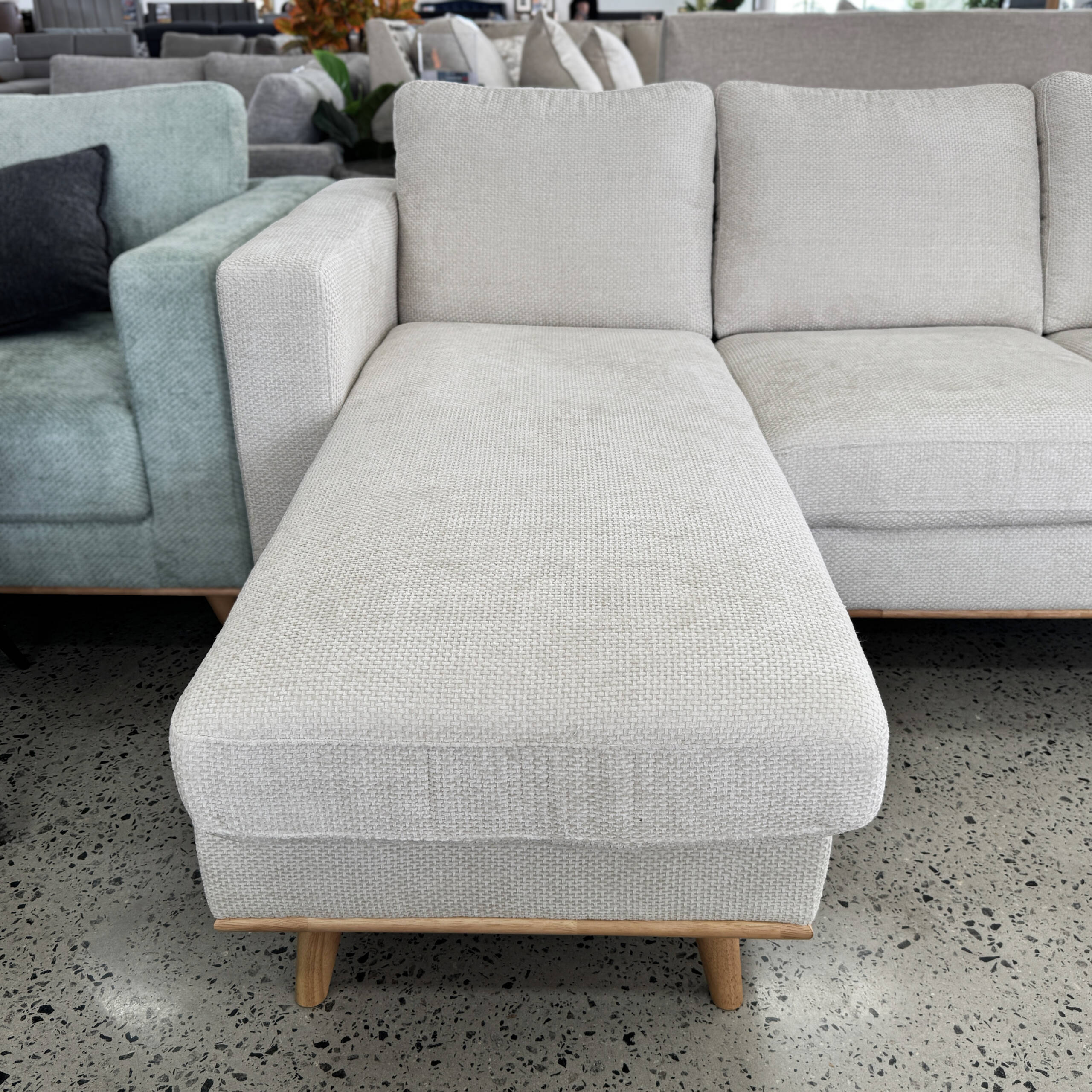 Jonathan_LShape Sofa (4)