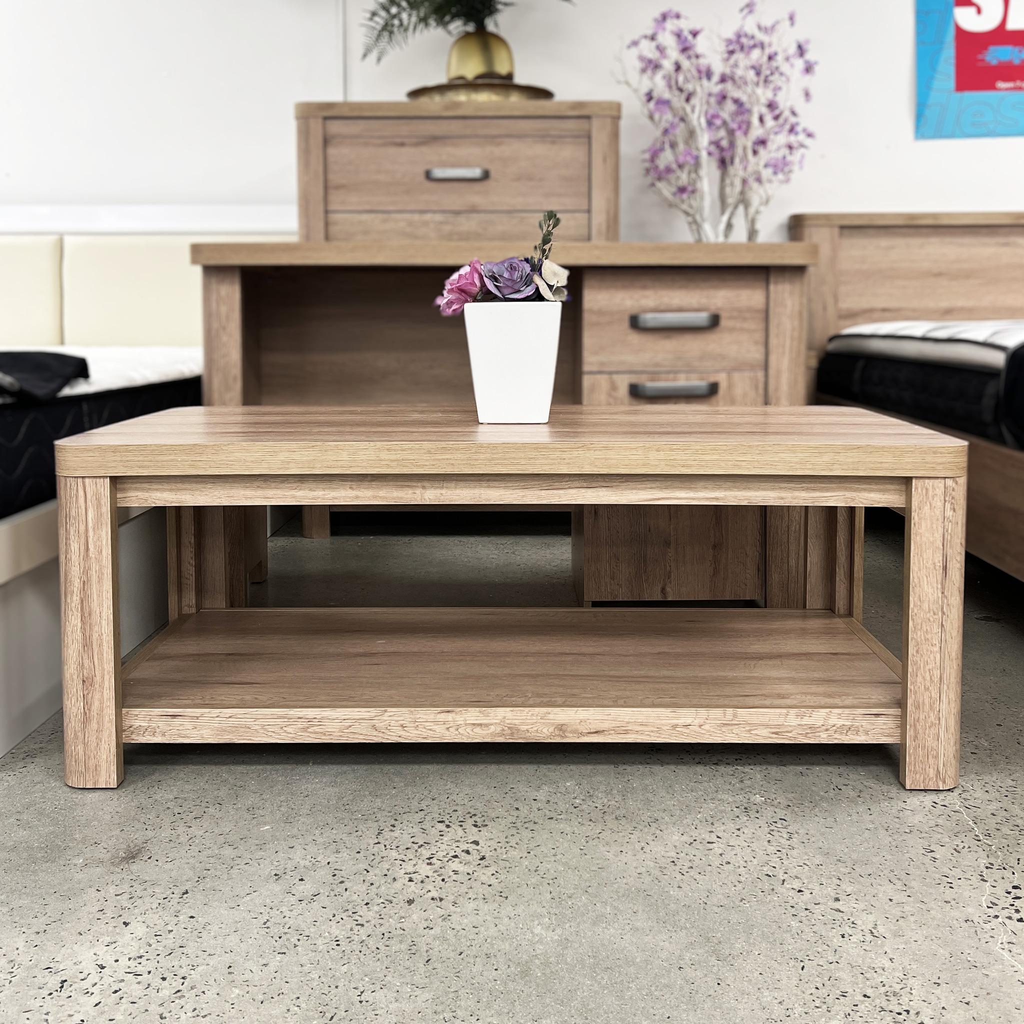 OLIVOS COFFEE TABLE