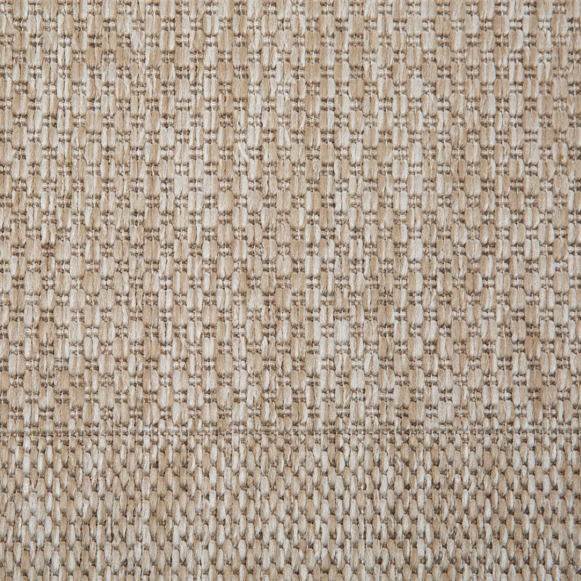 chino_20022-sand_close_up_1