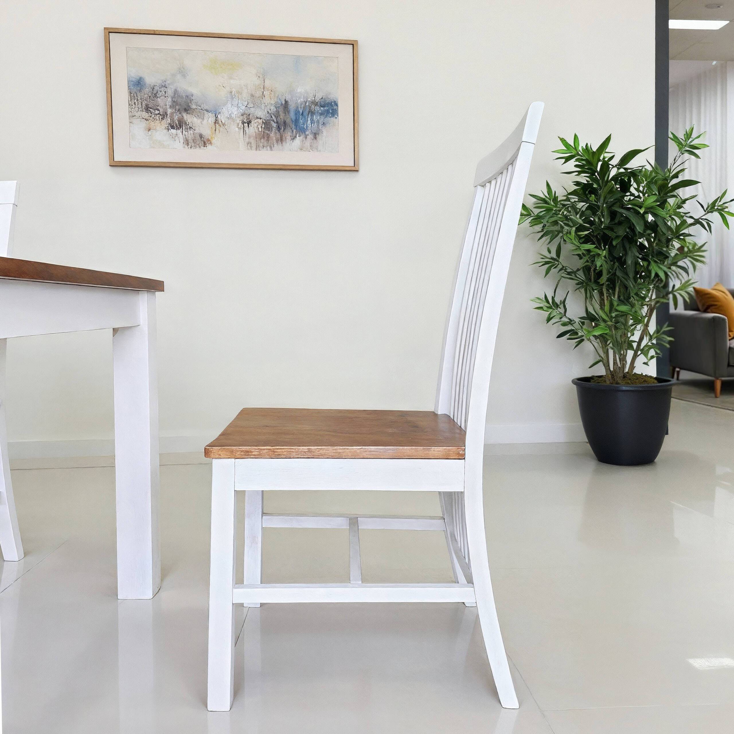 Lisa chair 1