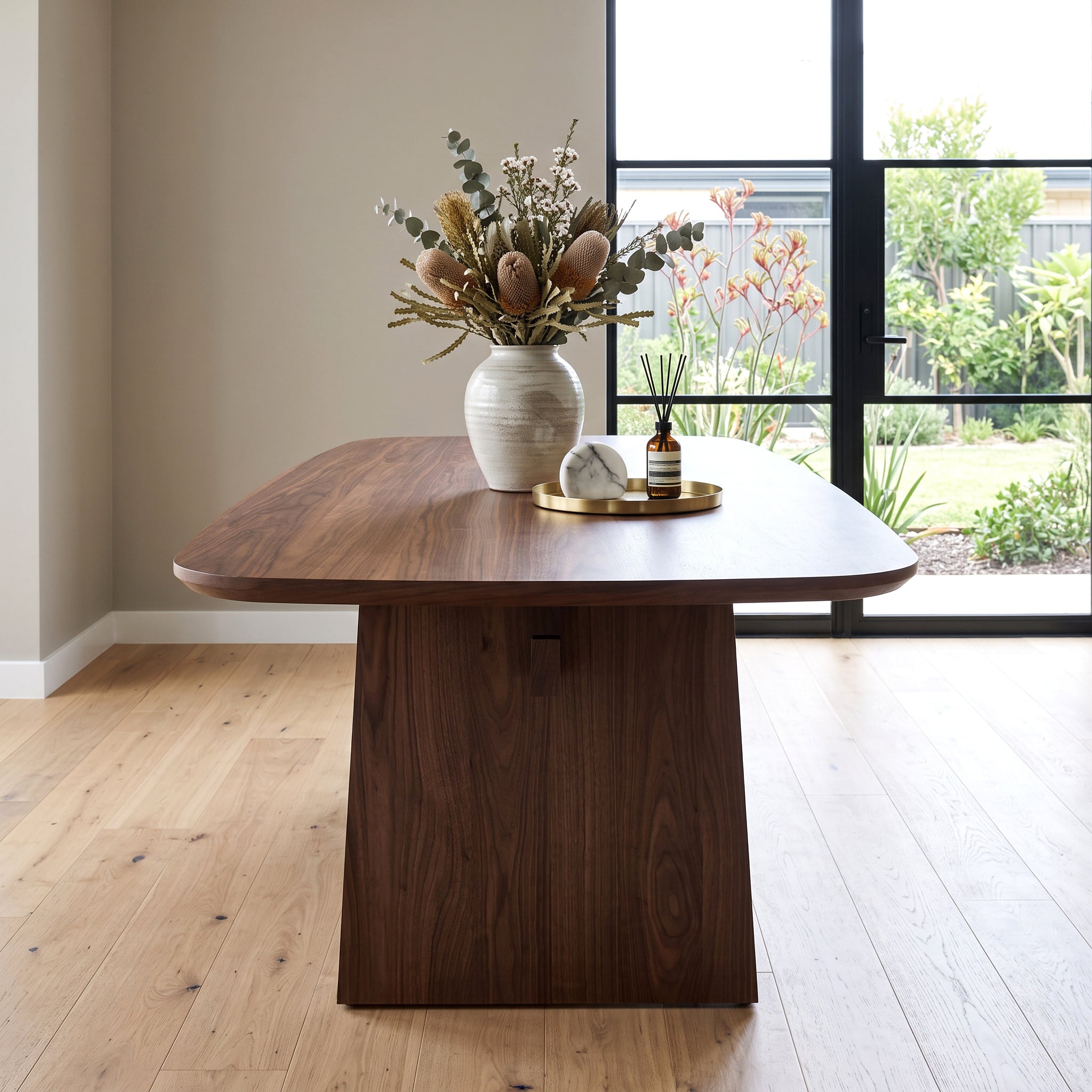 walora dining table (4)