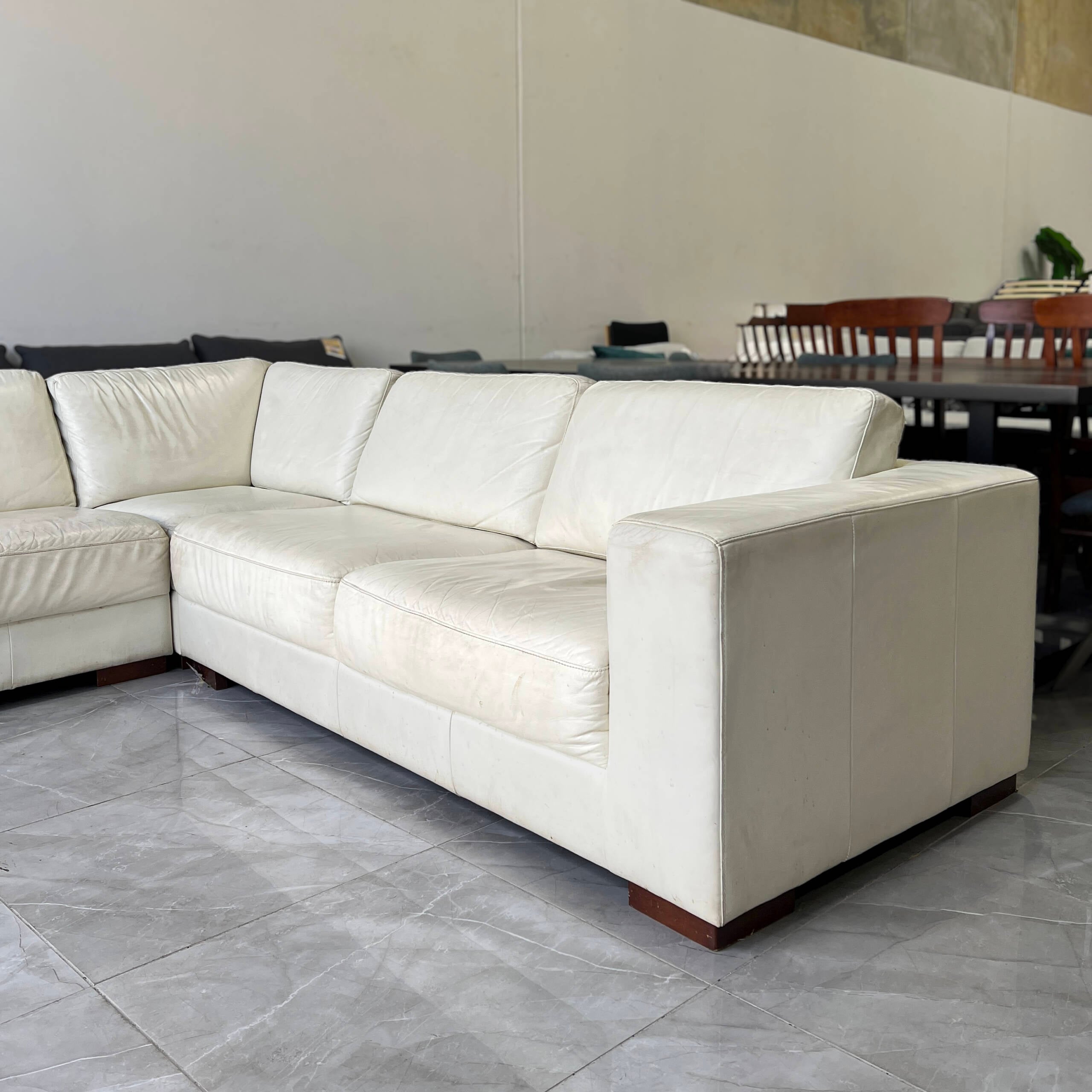 White Sofa (5)