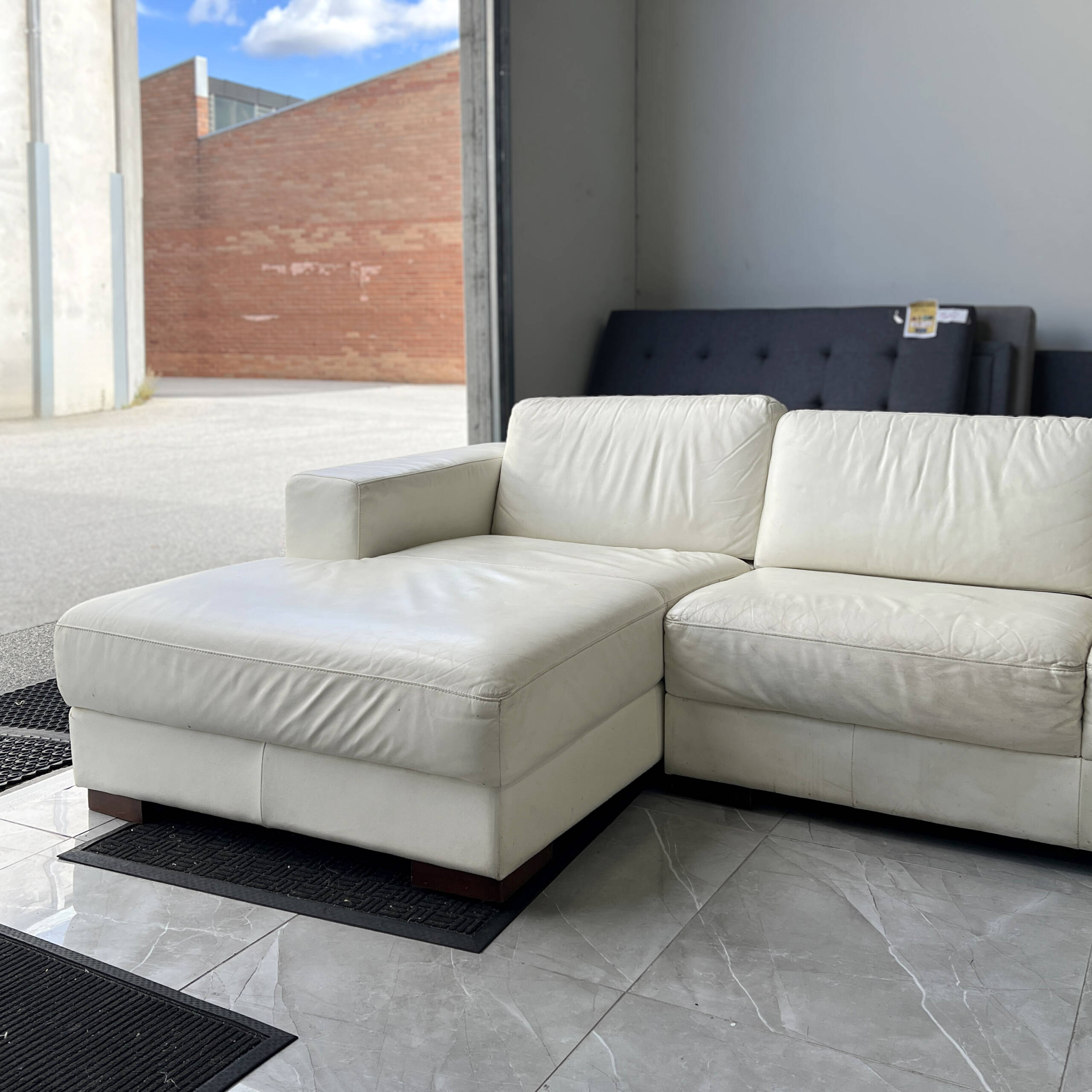 White Sofa (8)