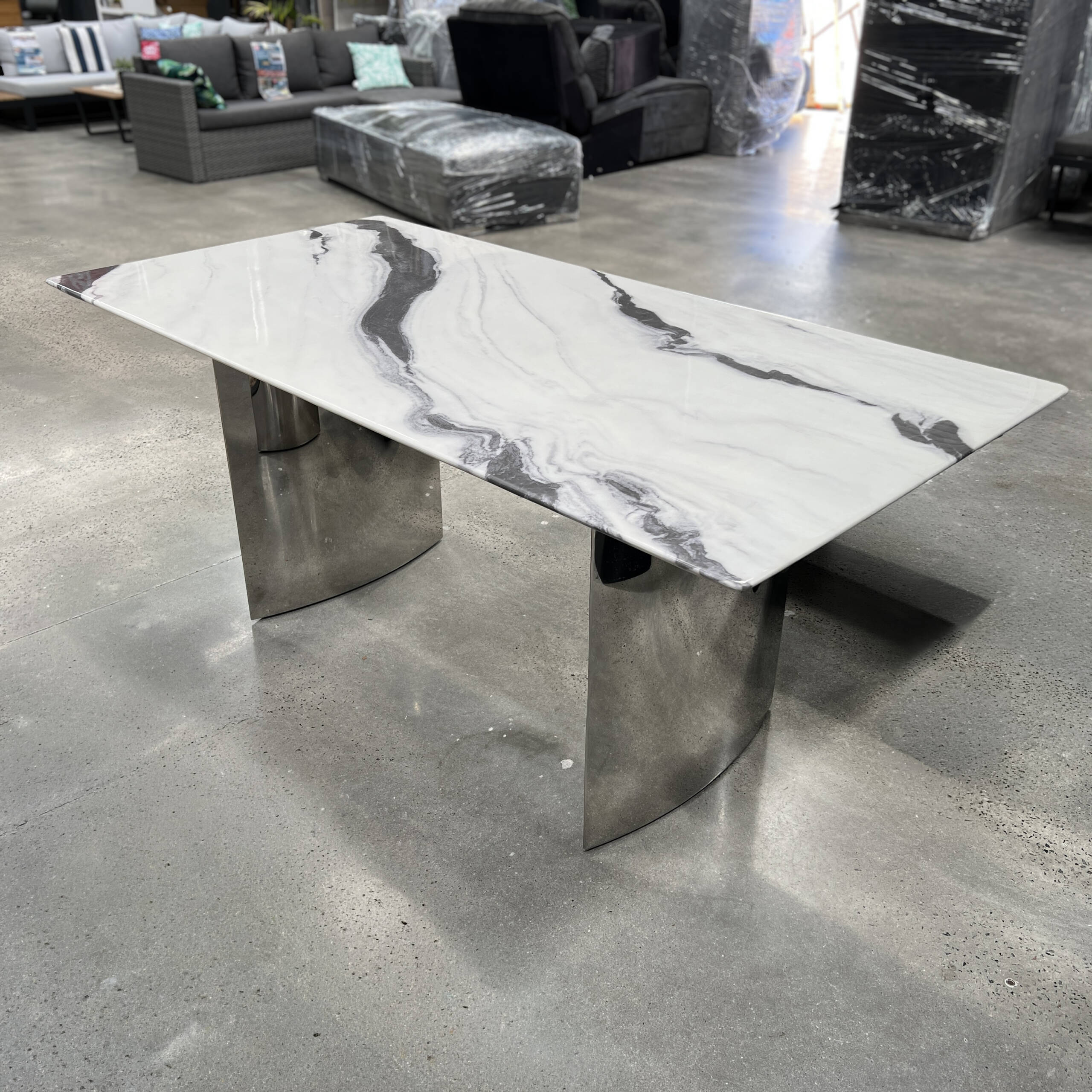 Colette dining table (12)