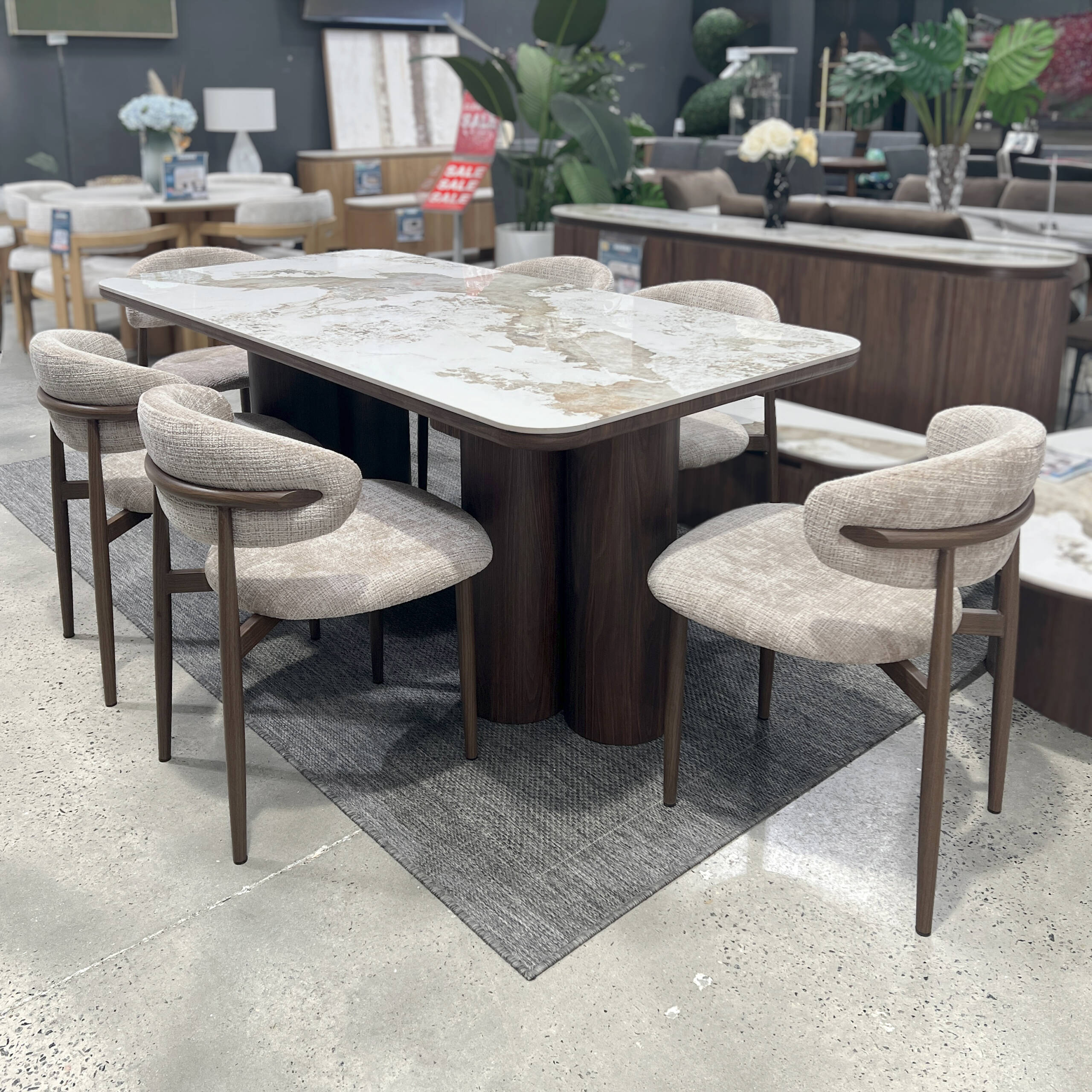Hanna Dining Set (4)